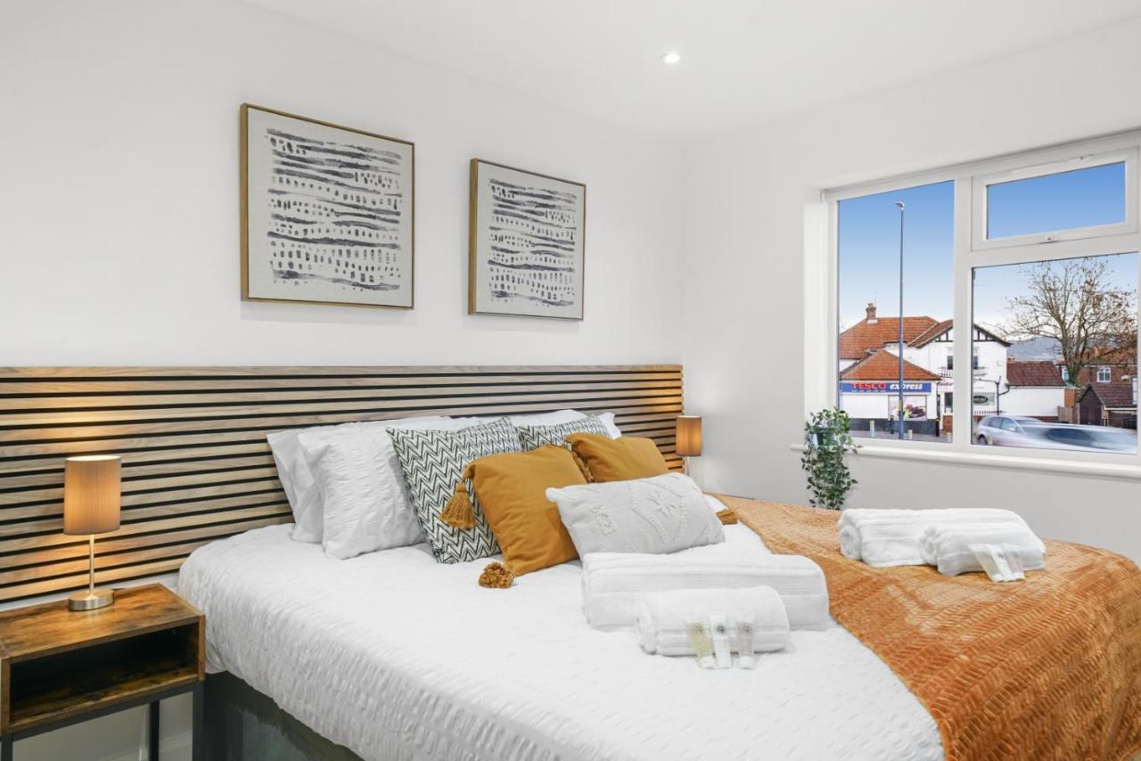 Modern Bungalow In Maidstone Sleeps 5 With Free Parking Exterior foto