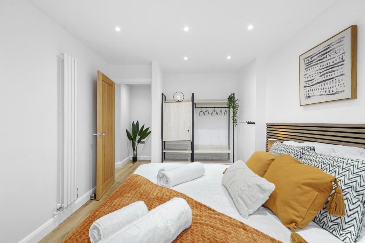 Modern Bungalow In Maidstone Sleeps 5 With Free Parking Exterior foto